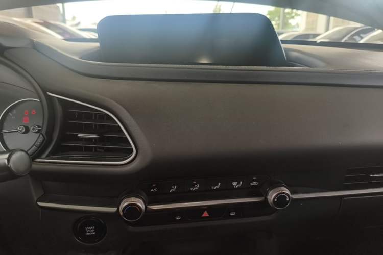 Used Mazda CX-30 2020 2.0L Automatic Zhiyue Trim Audio And AC Panel
