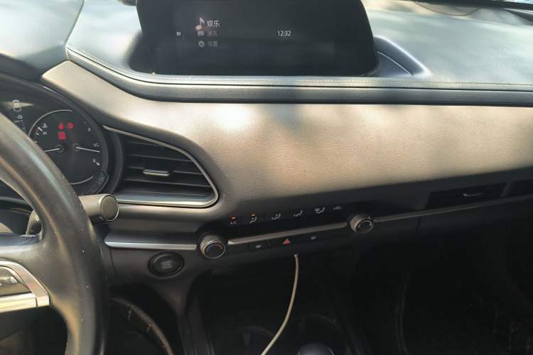 Used Mazda CX-30 2020 2.0L Automatic Zhiyue Trim Audio And AC Panel