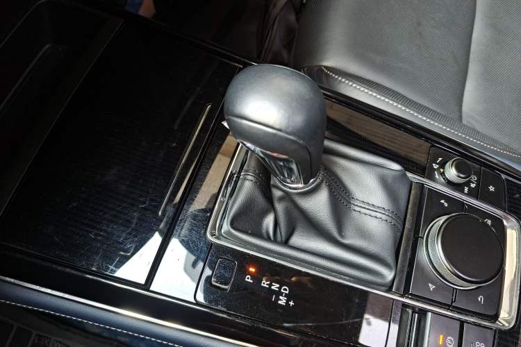 Used Mazda CX-30 2020 2.0L Automatic Joyful Model Gear Lever