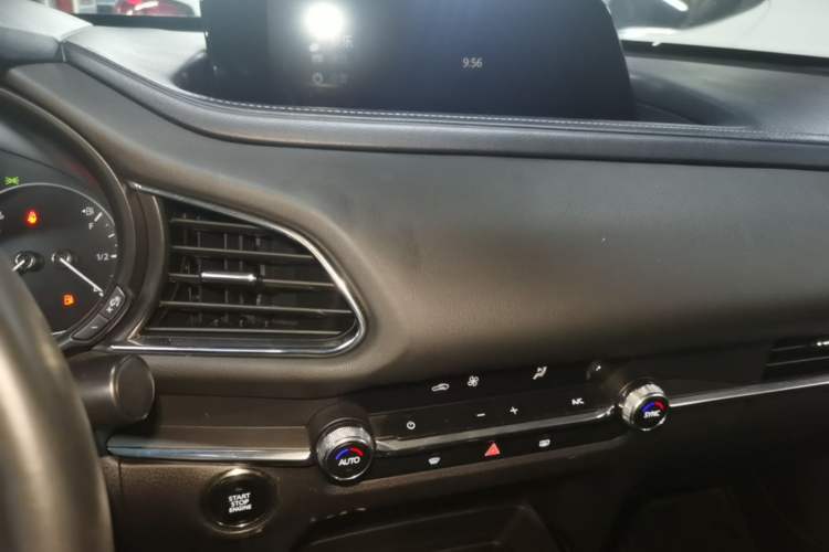 Used Mazda CX-30 2020 2.0L Automatic Yaoyue Model Audio And AC Panel