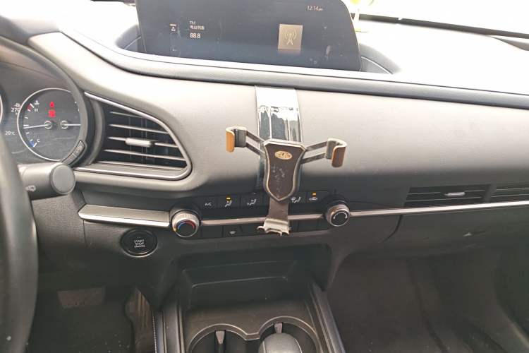 Used Mazda CX-30 2020 2.0L Automatic Zhiyue Trim Audio And AC Panel