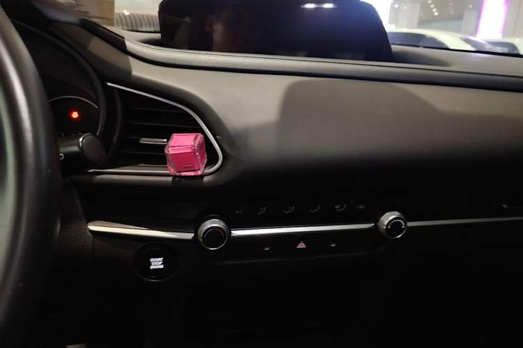 Used Mazda CX-30 2020 2.0L Automatic Zhiyue Trim Audio And AC Panel