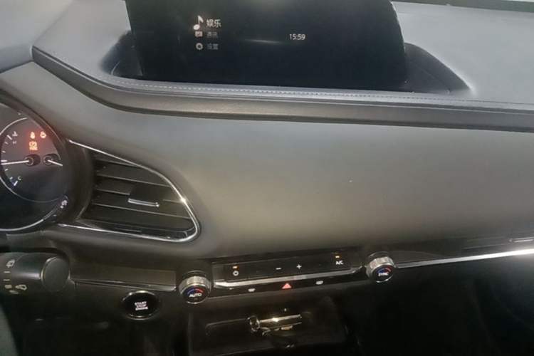Used Mazda CX-30 2020 2.0L Automatic Yaoyue Model Audio And AC Panel