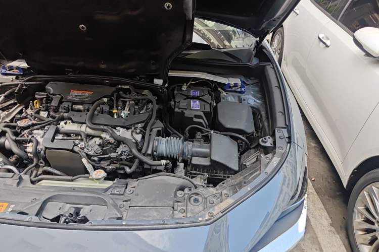 Used Mazda CX-30 2020 2.0L X Compression Ignition Prestige Version Engine Bay Left