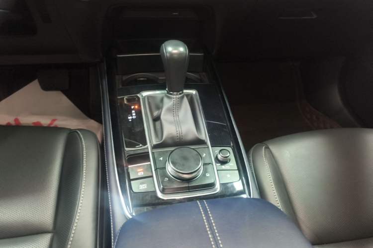 Used Mazda CX-30 2020 2.0L Automatic Joyful Model Gear Lever