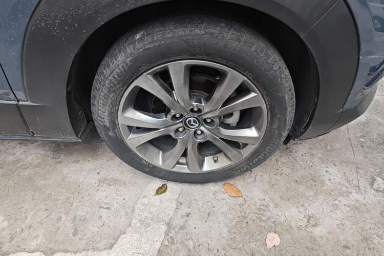 Used Mazda CX-30 2020 2.0L X Compression Ignition Prestige Version Right Front Wheel Hub