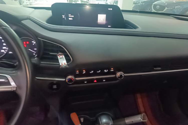 Used Mazda CX-30 2020 2.0L Automatic Zhiyue Trim Audio And AC Panel