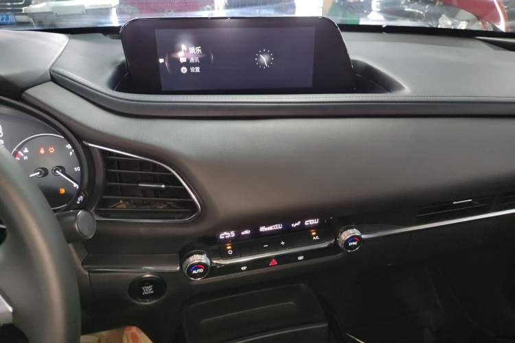 Used Mazda CX-30 2020 2.0L Automatic YAYUE Version Audio And AC Panel