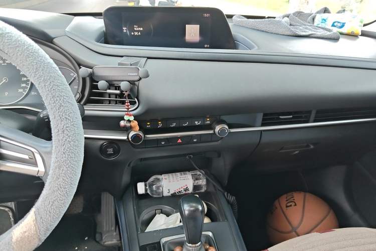 Used Mazda CX-30 2020 2.0L Automatic Zhiyue Trim Audio And AC Panel