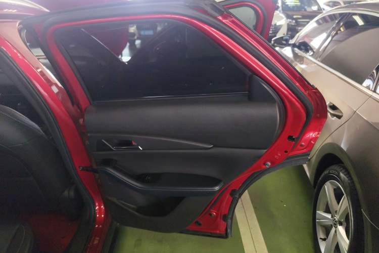 Used Mazda CX-30 2020 2.0L Automatic Joyful Model Interior 6