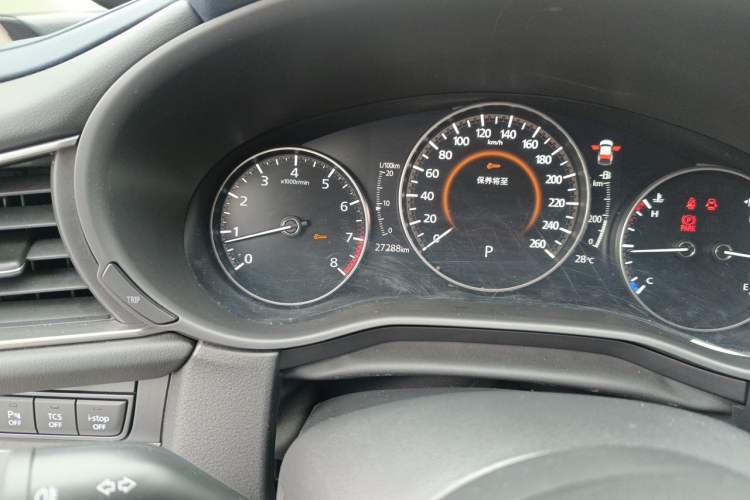 Used Mazda CX-30 2020 2.0L Automatic Zhiyue Trim Odometer Close Up