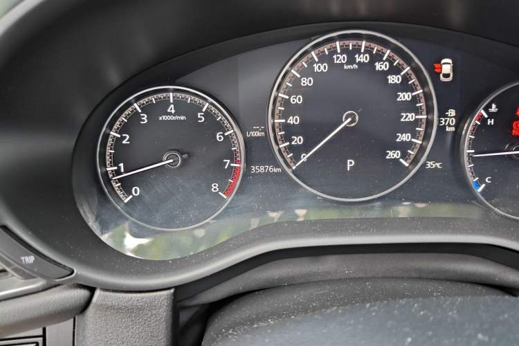 Used Mazda CX-30 2020 2.0L Automatic Zhiyue Trim Odometer Close Up