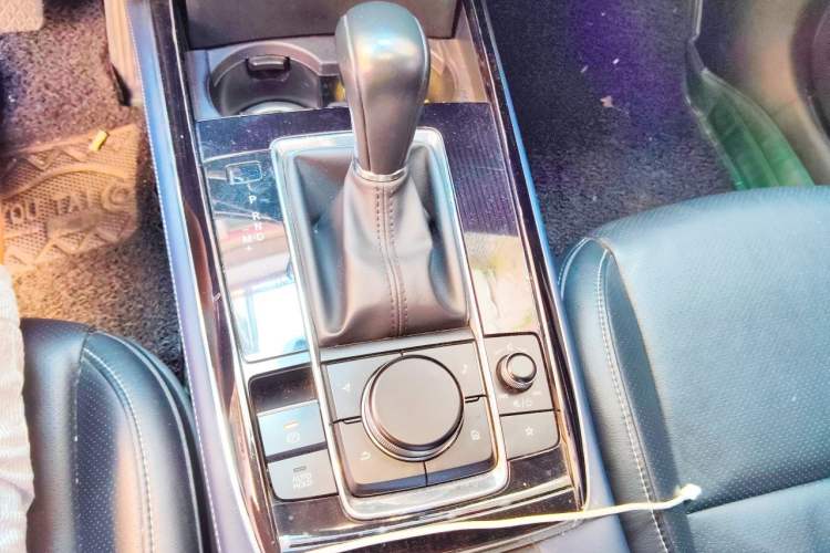 Used Mazda CX-30 2020 2.0L Automatic Joyful Model Gear Lever