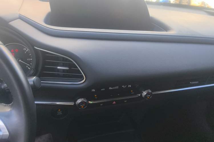 Used Mazda CX-30 2020 2.0L Automatic Joyful Model Audio And AC Panel