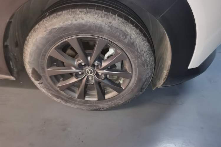 Used Mazda CX-30 2020 2.0L Automatic Zhiyue Trim Right Front Wheel Hub