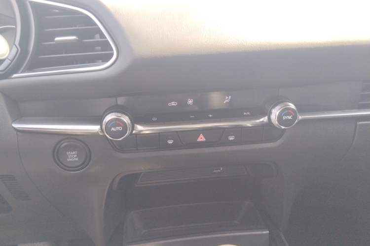 Used Mazda CX-30 2021 2.0L Automatic YAYUE Version Audio And AC Panel