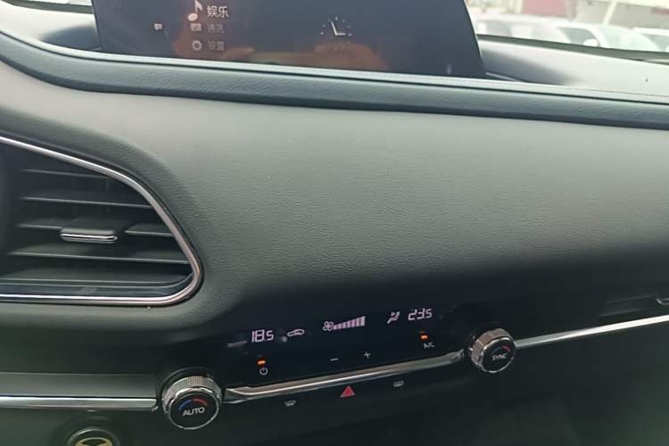 Used Mazda CX-30 2021 2.0L Automatic YAYUE Version Audio And AC Panel