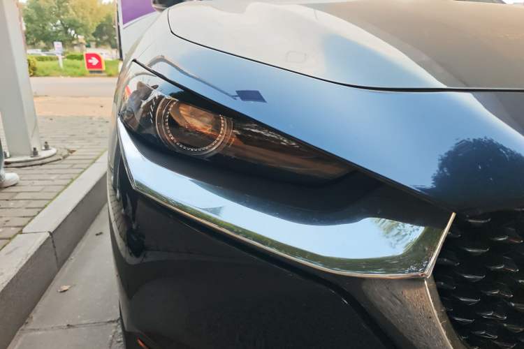 Used Mazda CX-30 2021 2.0L Automatic Joyful Edition Right Front Headlight