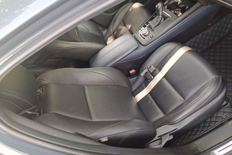Used Mazda CX-30 2021 2.0L Automatic Zhiyue Trim Right Front Seat