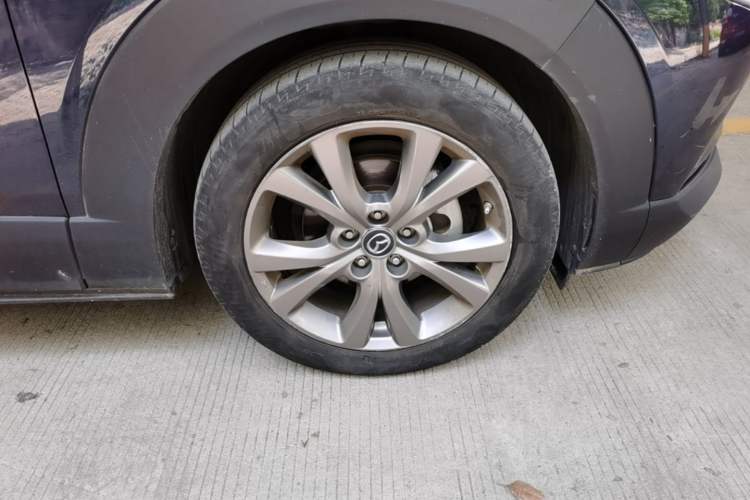 Used Mazda CX-30 2021 2.0L Automatic Joyful Edition Right Front Wheel Hub