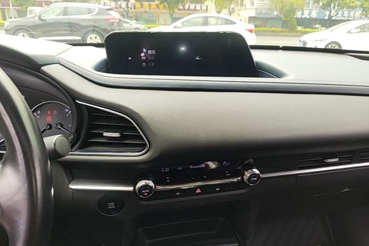 Used Mazda CX-30 2021 2.0L Automatic YAYUE Version Audio And AC Panel