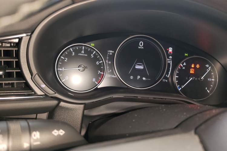Used Mazda CX-30 2021 2.0L Automatic Zhaoyue Trim Odometer Close Up