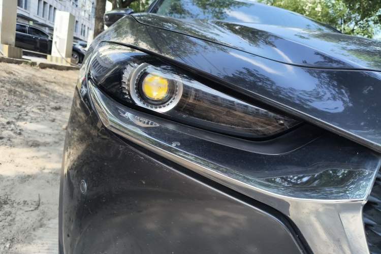 Used Mazda CX-30 2021 2.0L Automatic Zhiyue Trim Right Front Headlight