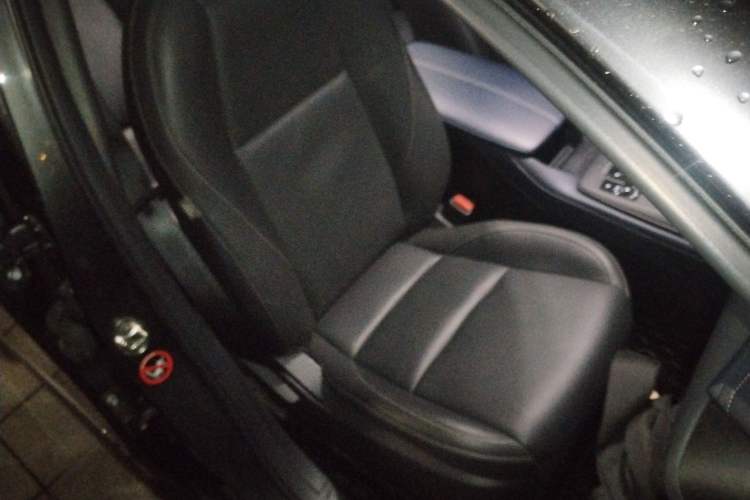 Used Mazda CX-30 2021 2.0L Automatic Zhiyue Trim Right Front Seat