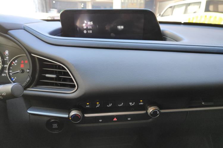 Used Mazda CX-30 2021 2.0L Automatic Zhiyue Trim Audio And AC Panel