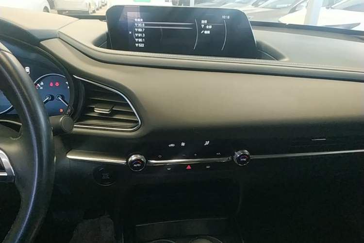 Used Mazda CX-30 2021 2.0L Automatic YAYUE Version Audio And AC Panel