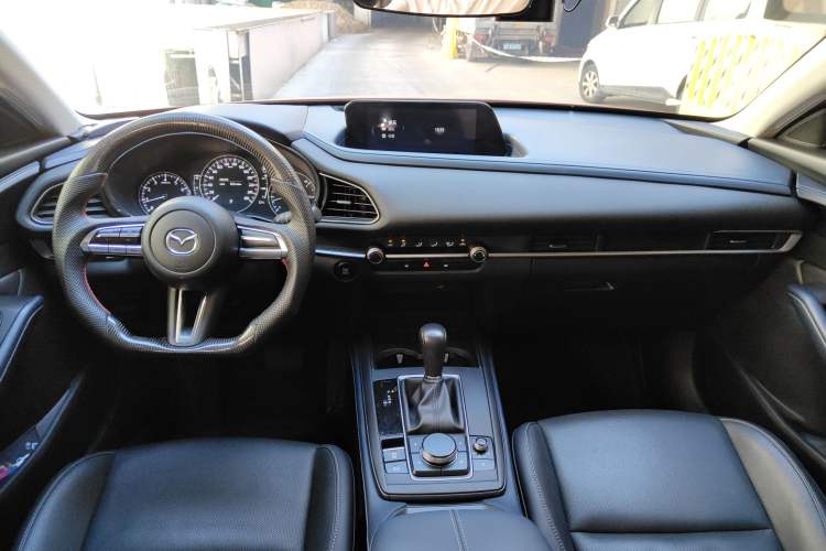 Used Mazda CX-30 2021 2.0L Automatic Zhiyue Trim Center Console