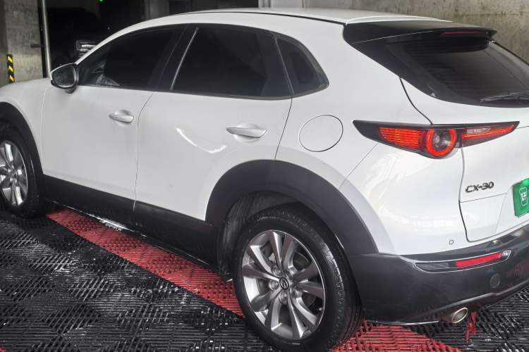 Used Mazda CX-30 2021 2.0L Automatic YAYUE Version Exterior 5