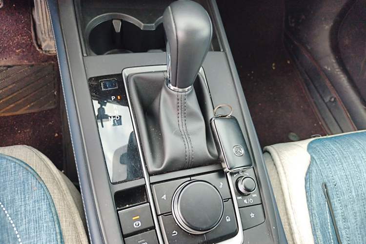 Used Mazda CX-30 2021 2.0L Automatic Zhiyue Trim Gear Lever