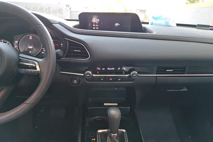 Used Mazda CX-30 2022 2.0L Automatic Jiayue Black Edition Audio And AC Panel
