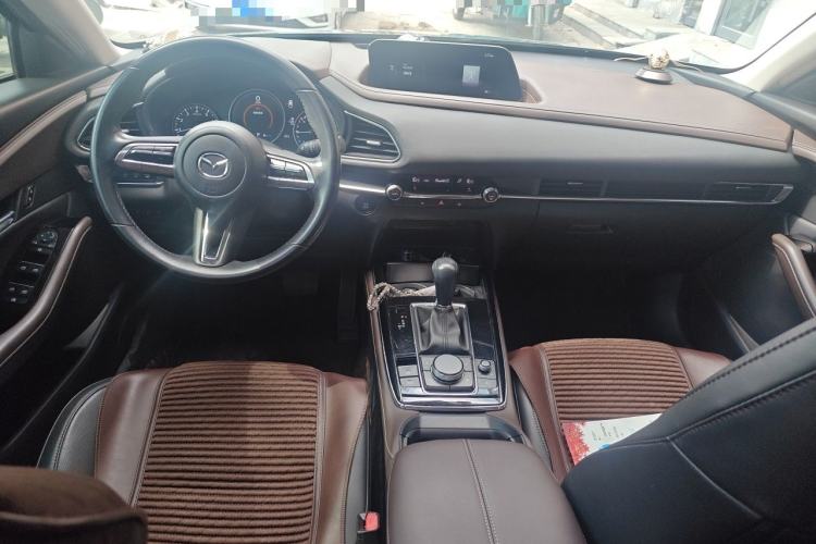 Used Mazda CX-30 2022 2.0L Automatic Jiayue Black Edition Center Console