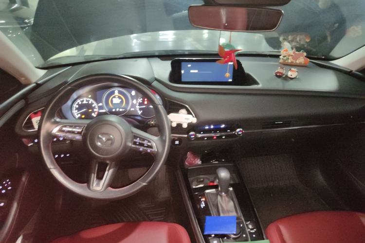 Used Mazda CX-30 2022 2.0L Automatic Yaoyue Edition Obsidian Version Center Console