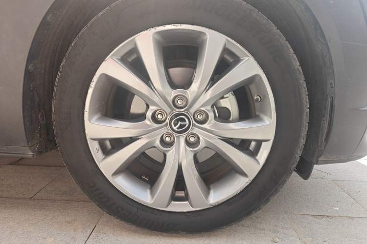 Used Mazda CX-30 2022 2.0L Automatic Jiayue Black Edition Right Front Wheel Hub