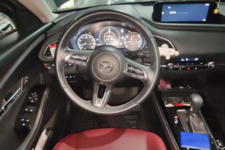 Used Mazda CX-30 2022 2.0L Automatic Yaoyue Edition Obsidian Version Steering Wheel