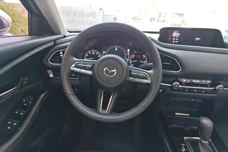 Used Mazda CX-30 2022 2.0L Automatic Jiayue Black Edition Steering Wheel