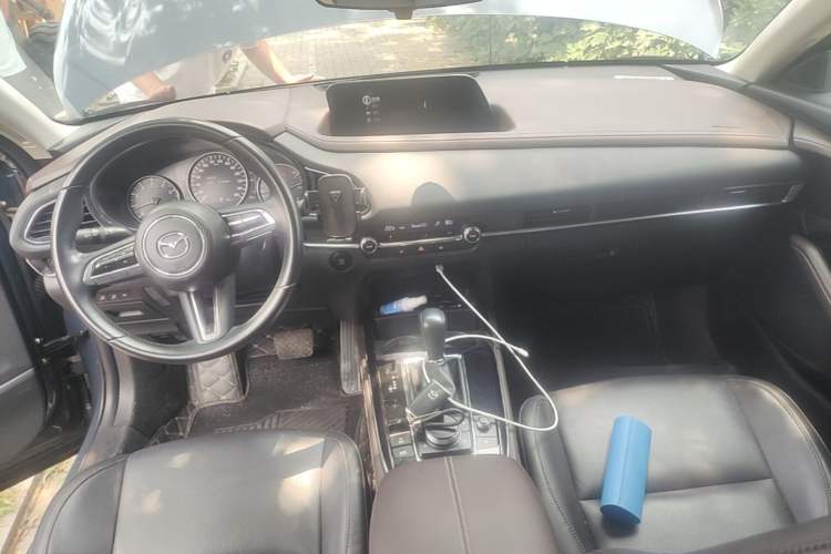 Used Mazda CX-30 2022 2.0L Automatic Jiayue Black Edition Center Console