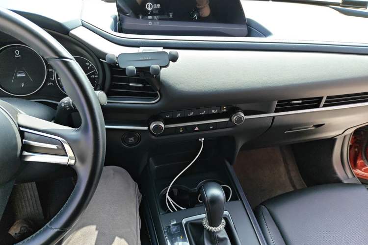Used Mazda CX-30 2022 2.0L Automatic Zhiyue Trim Audio And AC Panel