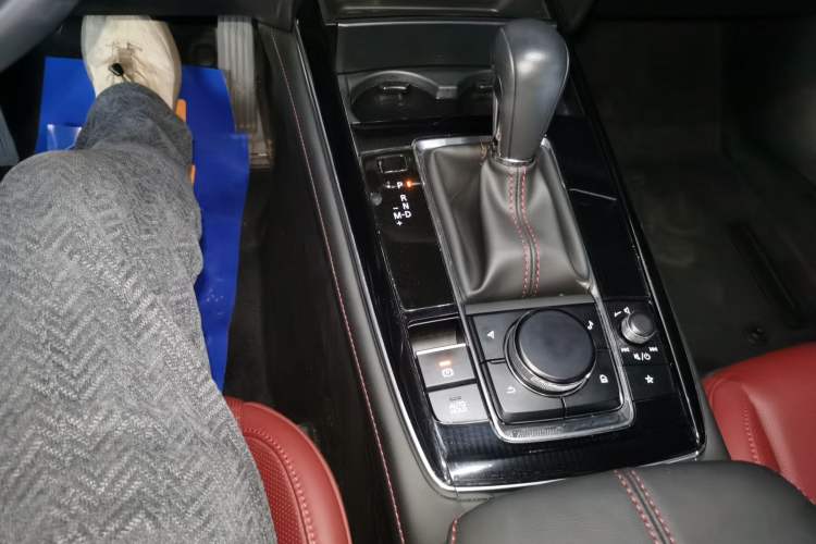 Used Mazda CX-30 2022 2.0L Automatic Yaoyue Edition Obsidian Version Gear Lever