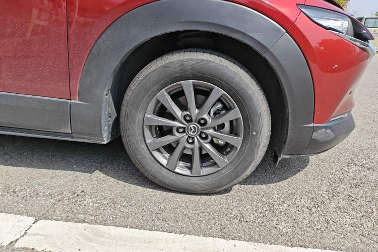 Used Mazda CX-30 2022 2.0L Automatic Zhiyue Trim Right Front Wheel Hub