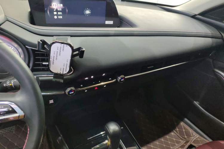 Used Mazda CX-30 2022 2.0L Automatic Yaoyue Edition Obsidian Version Audio And AC Panel