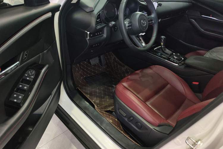 Used Mazda CX-30 2022 2.0L Automatic Yaoyue Edition Obsidian Version Driver Seat