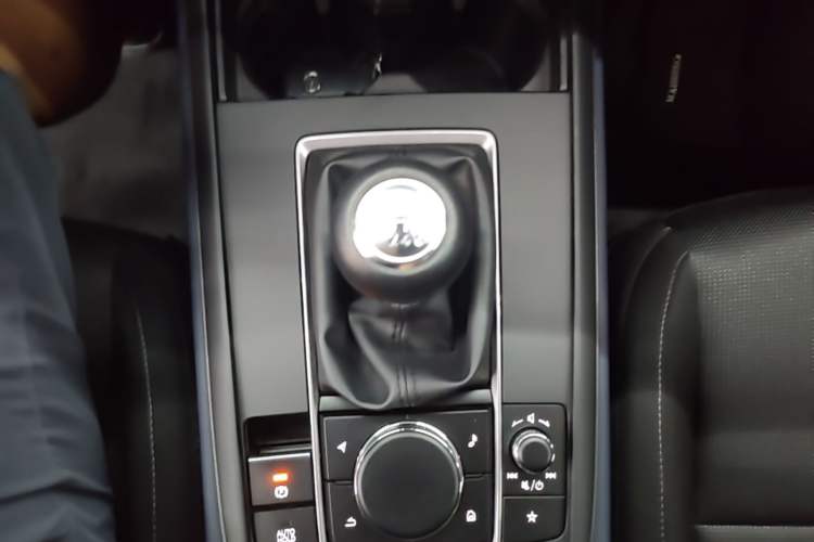 Used Mazda CX-30 2024 2.0L Manual Shangyue Trim Gear Lever