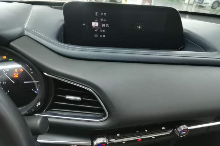 Used Mazda CX-30 EV 2021 Pure Electric Deluxe Edition Audio And AC Panel