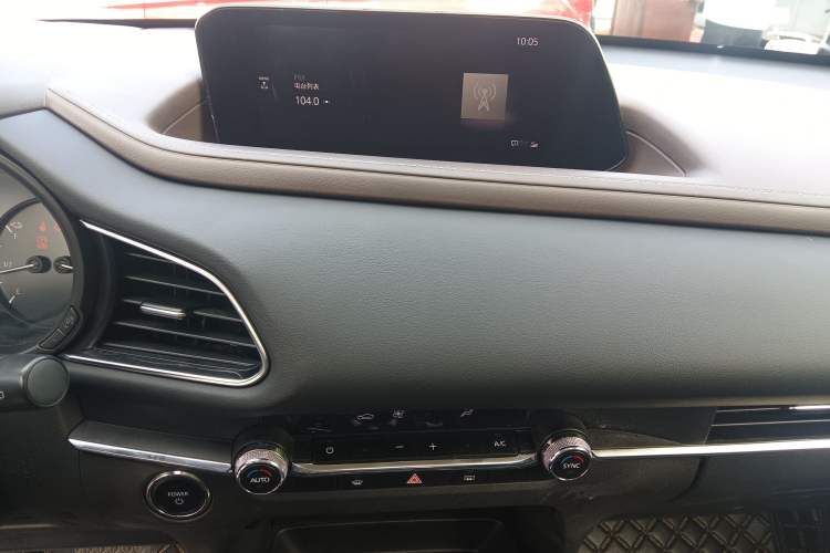 Used Mazda CX-30 EV 2021 Pure Electric Deluxe Edition Audio And AC Panel