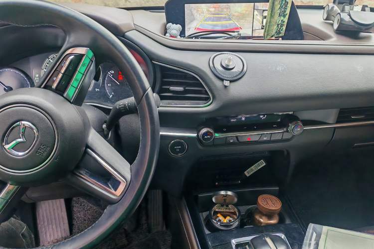Used Mazda CX-30 EV 2021 Pure Electric Deluxe Edition Audio And AC Panel