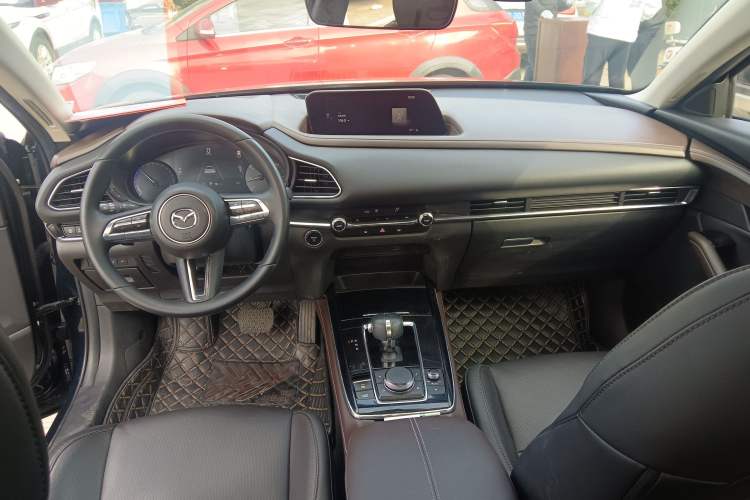 Used Mazda CX-30 EV 2021 Pure Electric Deluxe Edition Center Console